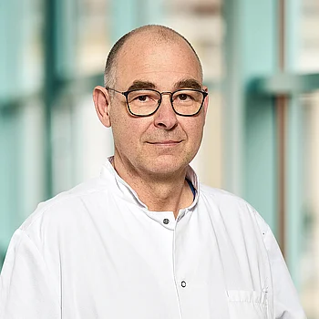 PD Dr. med. Jens Hartmann Portraitfoto von Herrn Prof. Dr. Jens Hartmann, Chefarzt Allgemeinchirurgie