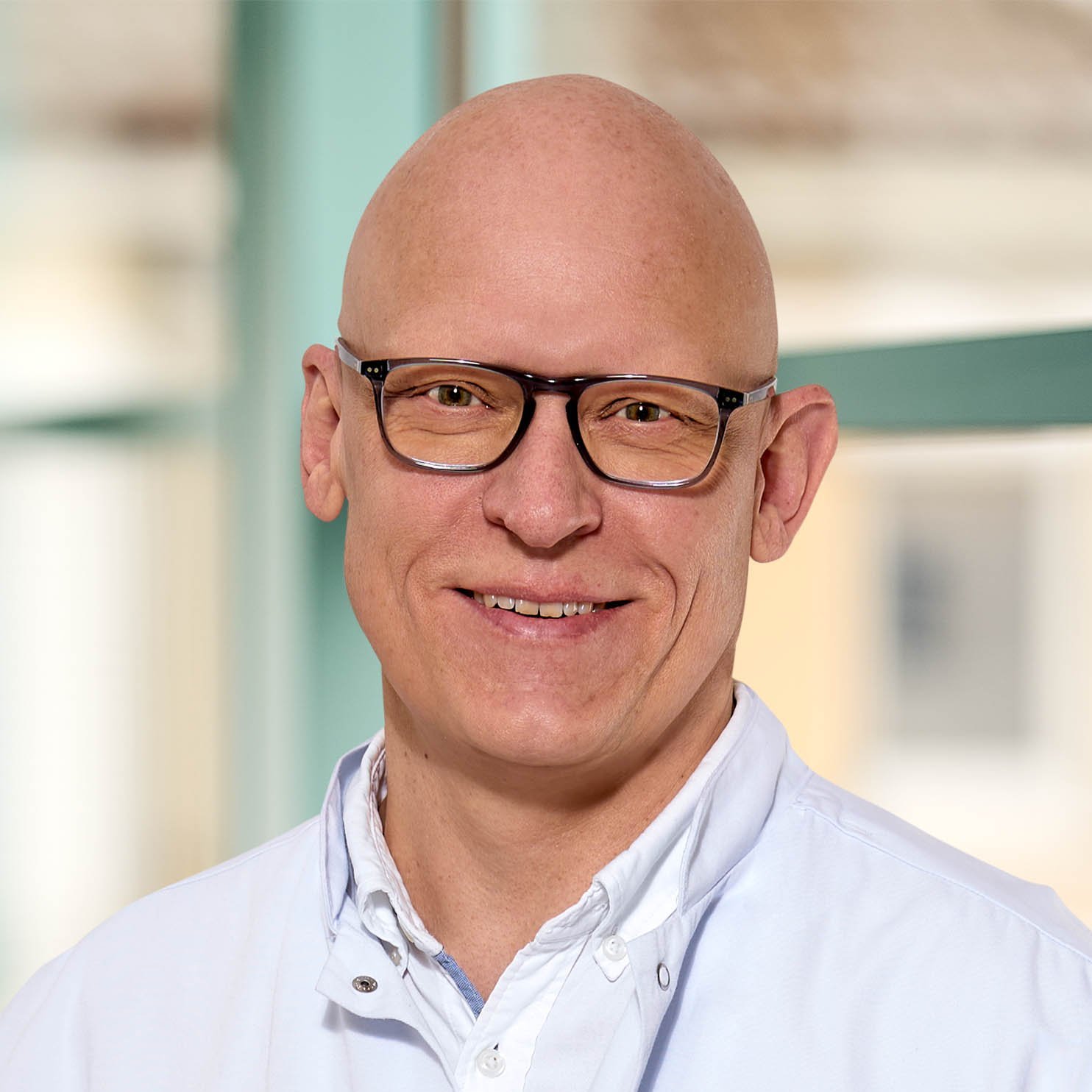 Portraitfoto von Stefan Kirchner, Leitender Oberarzt der Gastroenterologie