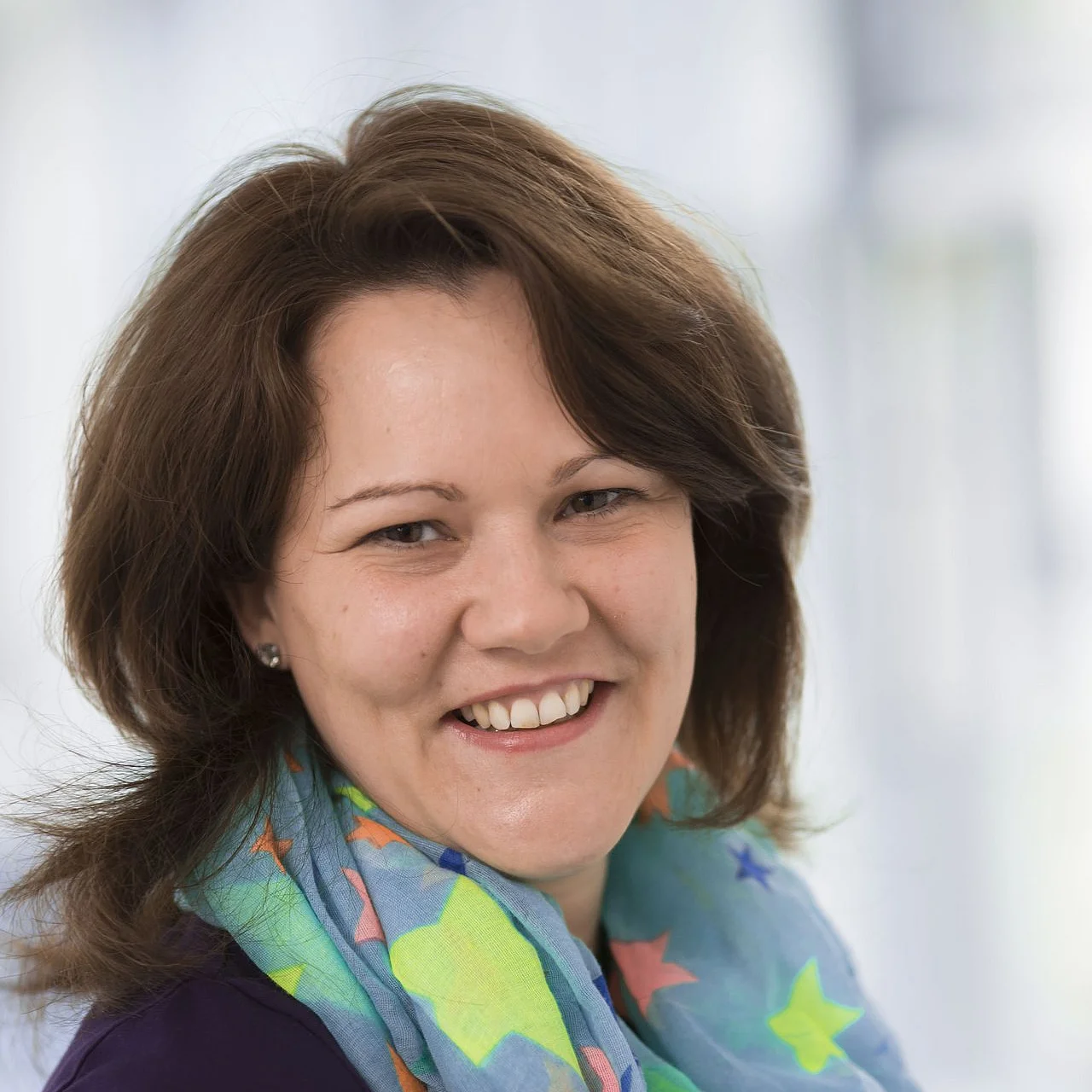 Portraitfoto von Frau Nina Budde, Sekretariat Strahlentherapie, MFA, Schwerpunkt Onkologie