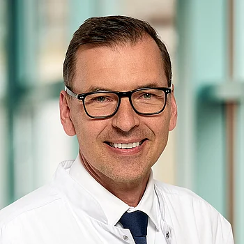 Prof. Dr. med. Christian Fink Portraitfoto von Herrn Dr. Christian Fink, Chefarzt Radiologie