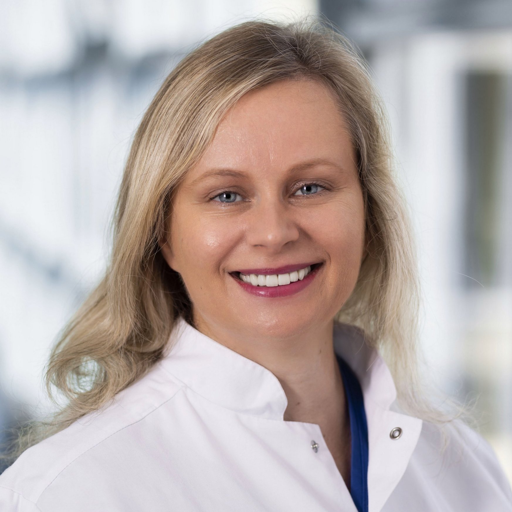 Dr. Viera Bregulla - Gastroenterologie Portraitfoto von Dr. med. Viera Bregulla, Oberärztin der Gastroenterologie